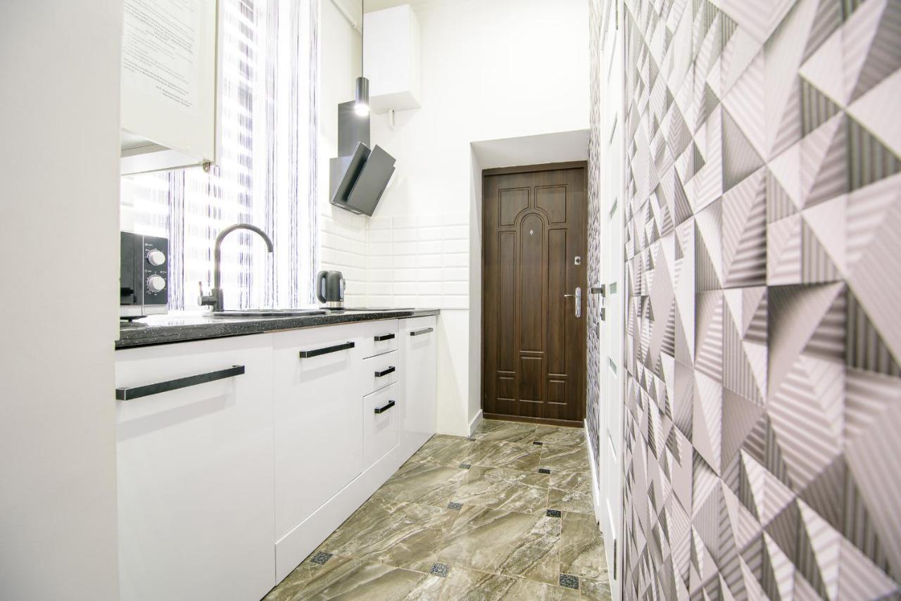 Nova Apartment Lviv Bagian luar foto