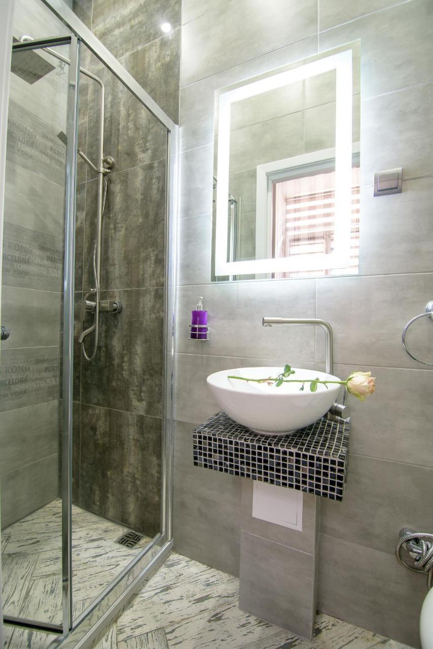 Nova Apartment Lviv Bagian luar foto